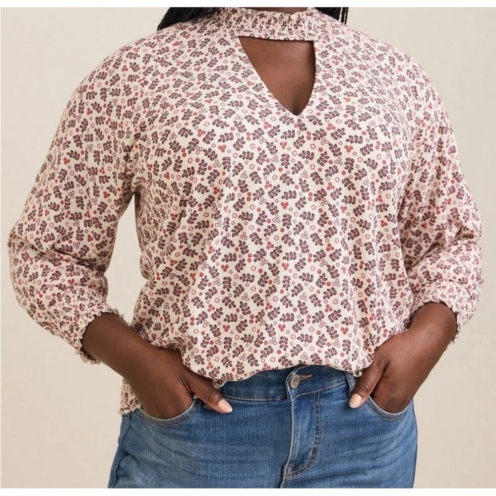 Torrid Textured Jersey Choker Neck Smocked Bottom Top Multi Plus 5 5X D65176